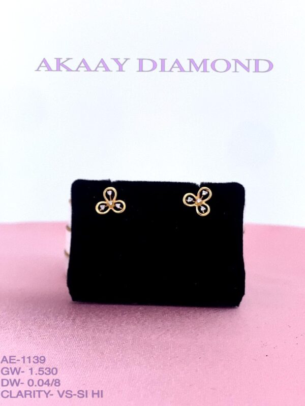 EARRING